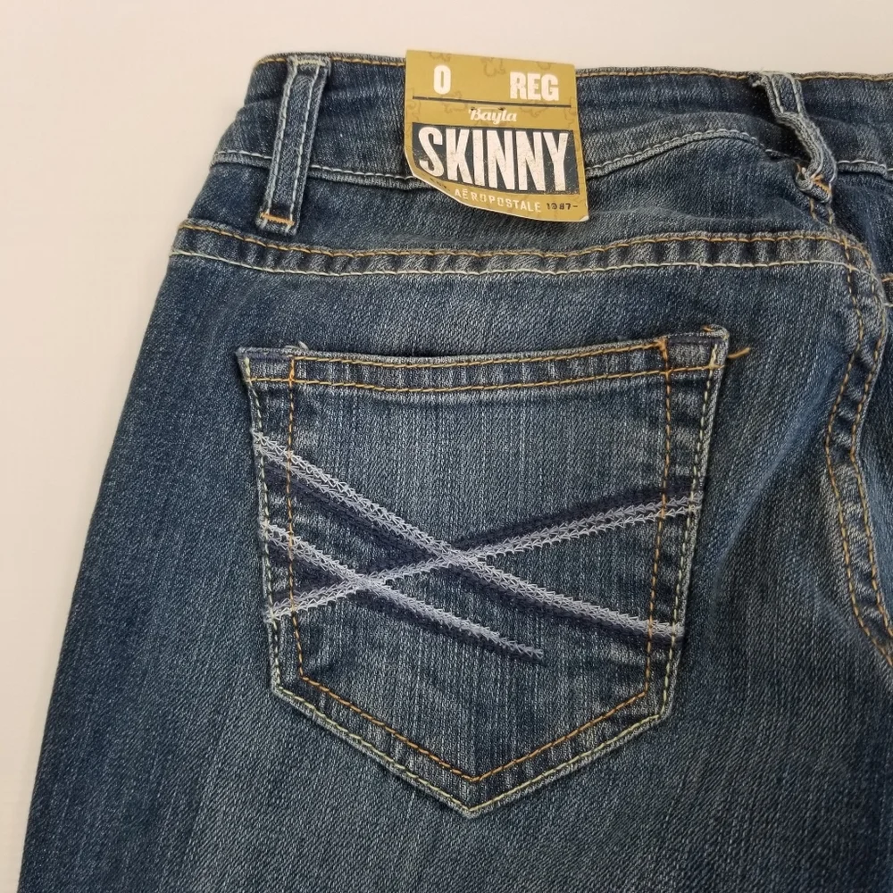 Aeropostale Bayla Low Rise Skinny Jeans Rhinestone Size 0 NWT